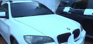Seis vehículos de lujo incautados en operativo contra presunta red de estafas