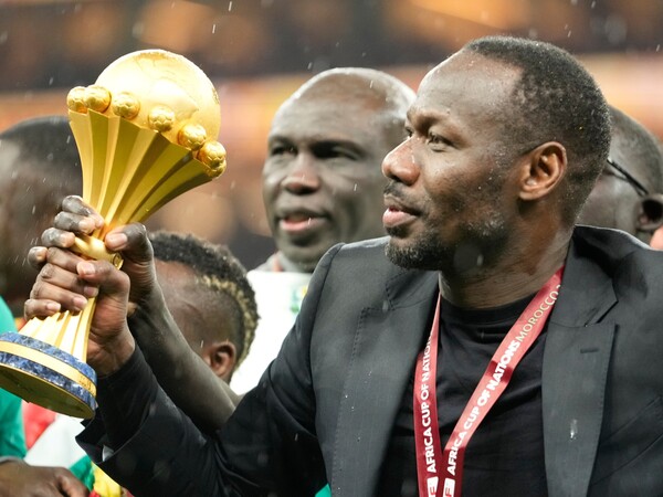 Senegal guardó la Copa Africana en una base militar para no devolverla