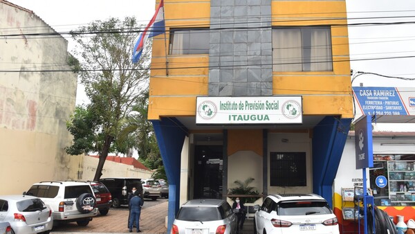 IPS pagó G. 1.200 millones en sueldos para odontólogos que sin equipos solo podían enseñar a "cepillarse"