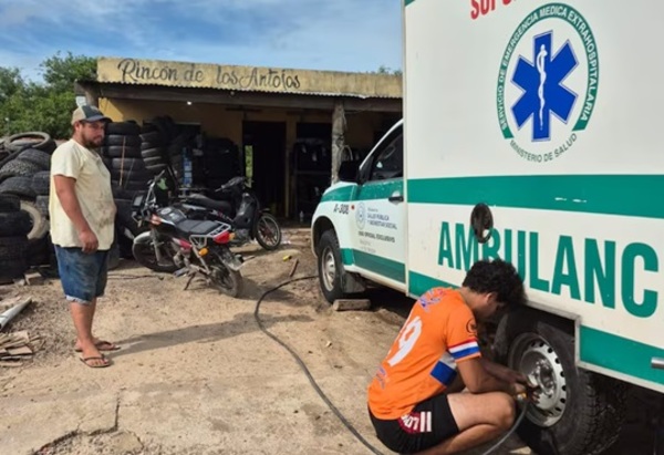 Carmelo Peralta: pobladores compran cubiertas para ambulancia