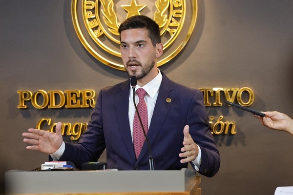 Rubén Rubín plantea plan de rescate con recortes y ahorro de USD 700 millones