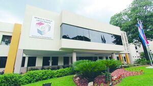 Camilo Pérez es el precandidato con más fondos de campaña con G. 2.500 millones