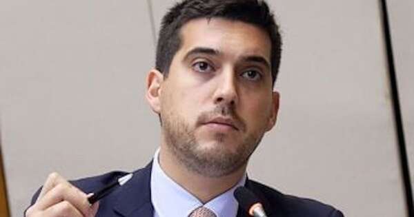 La Nación / Rubin plantea generar un ahorro de USD 700 millones mediante recortes al gasto público