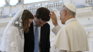 El Papá León apoya iniciativa de Francisco, sobre comunión para divorciados que vuelven a casarse