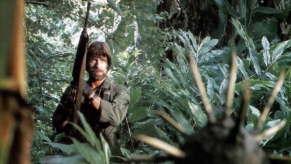 La icónica vida de Chuck Norris: De campeón mundial en karate a triunfar en Hollywood