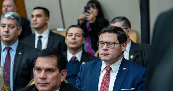 Orué apunta a las reservas empresariales y los privados ya hablan de intervencionismo