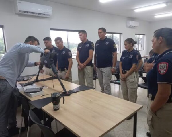 Popular / La poli va a buscar con radar de última tecnología los restos de Oscar Denis