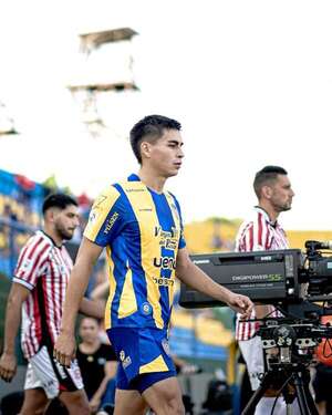 Barras atacan con petardos a jugadores de Luqueño durante entrenamiento - Sportivo Luqueño - ABC Color