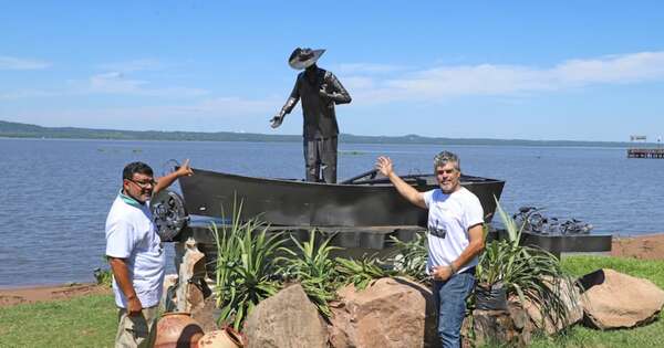 La Nación / Pedro canoero: Samber inaugura escultura icónica
