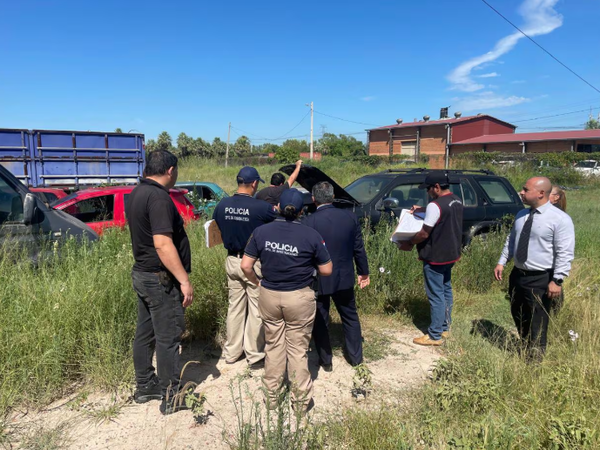 Imputan a funcionarios de Senad tras robo de evidencias