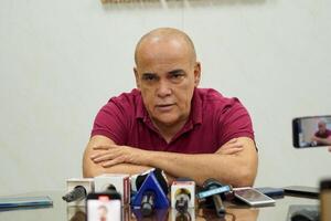 Congreso niega autoaumento de Bachi Núñez y justifica ingreso de más de G. 63 millones con bonificación legal