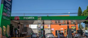 México subsidia la gasolina por el alza global del petróleo
