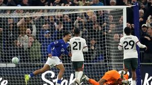 Everton ahonda en el mal momento del Chelsea