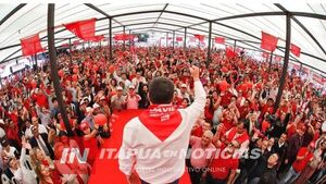 WALTER GUTIERREZ ANALIZO LA SITUACION DE HONOR COLORADO EN ITAPÚA 