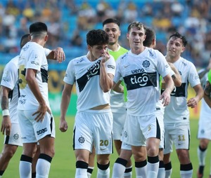 Popular / Olimpia se quedó con el clásico entre lékas, y sigue más líder que nunca
