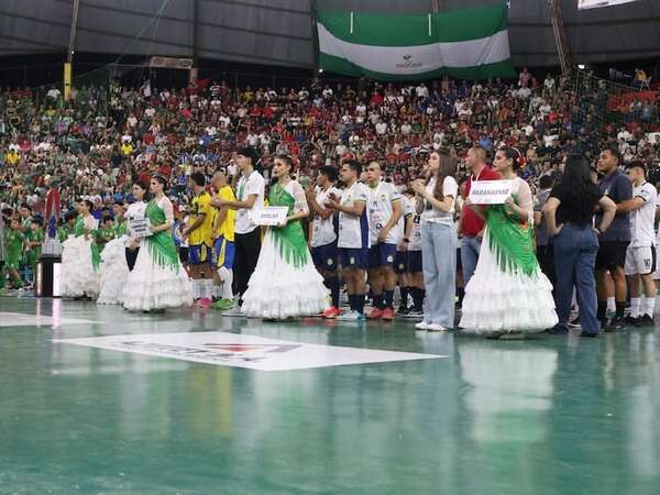 Fútbol de Salón: Rueda el balón Nacional - Polideportivo - ABC Color