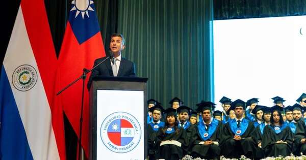 La Nación / Peña: “La verdadera fuerza de nuestro país está en los jóvenes”