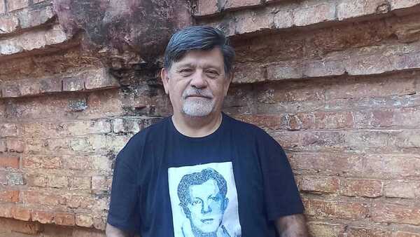 Ricardo Flecha, el juglar que inició con su arte y compromiso en un escenario escolar