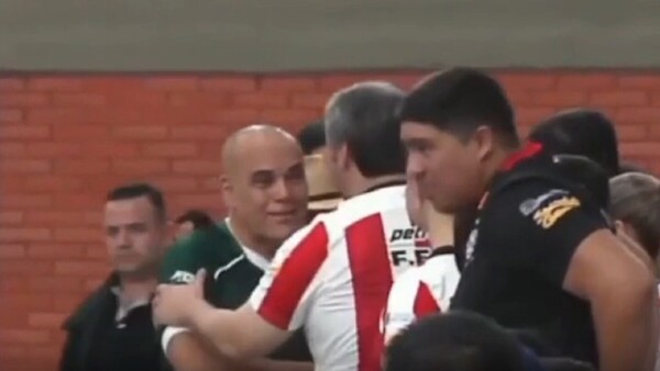 Bachi sobre abucheos en el Nacional de Fútbol de Salón: “Espero que sean más fuertes, eso me fortalece”