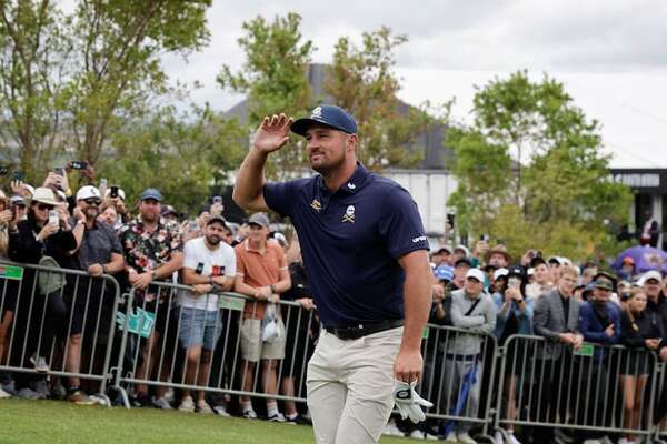 Golf: DeChambeau festeja en Sudáfrica tras ganar el desempate a Rahm - Polideportivo - ABC Color
