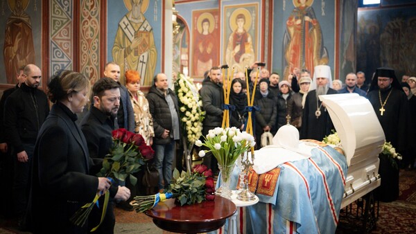 Zelenski pide que sigan diálogos para el fin de la guerra con Rusia pese a foco de EEUU en Irán