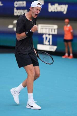 Alcaraz es eliminado por Korda en la tercera ronda del Masters de Miami - Polideportivo - ABC Color