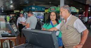 La Nación / TSJE despliega 1.800 máquinas de votación para capacitar a electores