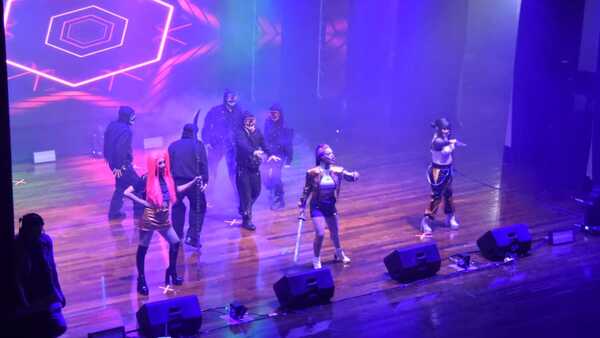 Las Cazadoras de K-pop y dos show mágicos en Asunción