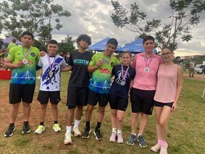 Correr sin ver, pero con el Corazón: Atletas buscan guías para seguir rompiendo barreras en Encarnación.