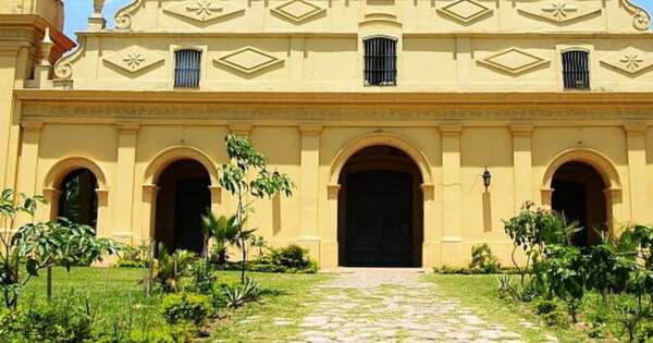 La Nación / Roban dinero de la casa parroquial del barrio Trinidad de Asunción