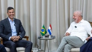 Peña y Lula cierran reunión sin acuerdo sobre Itaipú