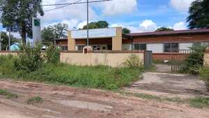 Puerto Yvapovõ abandonado: puesto de salud evacuado, atención en casa alquilada y comunidad sobrevive de colectas - Nacionales - ABC Color