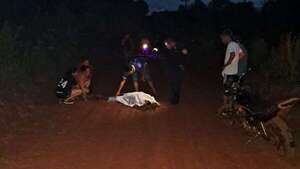 Disparó y apuñaló a su vecino tras discusión luego de una partida de naipes en Itapúa Poty - Policiales - ABC Color