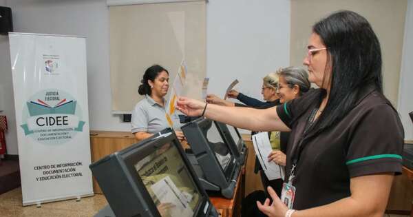 La Nación / TSJE inicia capacitación de funcionarios encargados de transmisión de datos