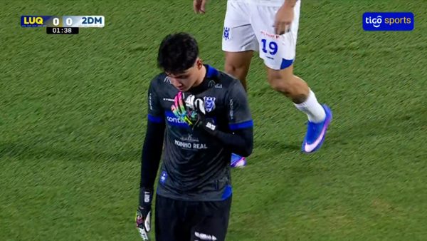 El arquero juvenil que fue titular y salió antes de los 2 minutos