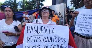 Diario HOY | Pago a adultos mayores de hasta 65 años demandaría USD 130 millones y cambio de ley