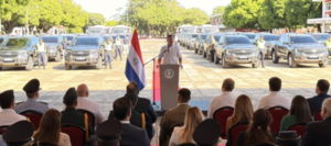 Policía recibe equipamientos, vehículos y una clara instrucción de resguardar a los trabajadores