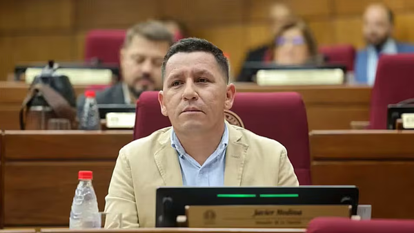 El senador “Chaqueñito” Vera denunció ser víctima de un caso se sextorsión - Noticiero Paraguay
