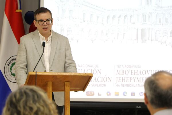 ANEAES avanza en criterios de calidad para especialidades médicas y advierte sobre riesgos de flexibilización - El Trueno