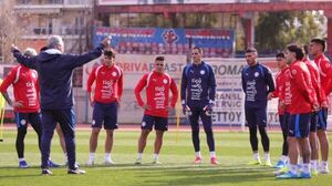 Popular / Los ta´ýra de Alfaro omba´apóma en Grecia