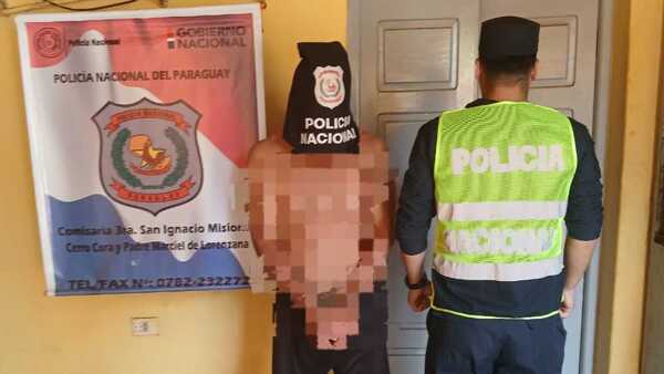 Retuvo a su ex por la fuerza, la agredió y la ocultó en un bananal