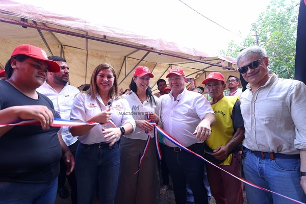 Camilo Pérez vuelve al ruedo electoral y refuerza presencia en los barrios - ADN Digital