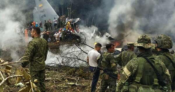 Diario HOY | Avión militar se estrella con 125 personas a bordo en Colombia