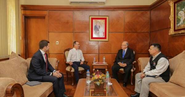 La Nación / El TSJE y el Ministerio de Defensa coordinan acciones con miras a los comicios