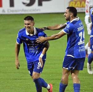 Ameliano recupera la sonrisa e inicia la segunda rueda fuera de la zona roja - Fútbol - ABC Color