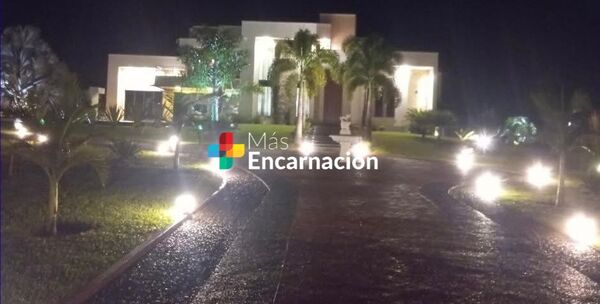 Asalto tipo comando en vivienda de empresaria en Natalio