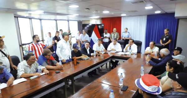 La Nación / MDS: pedido de adultos mayores es excesivo y totalmente inviable