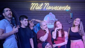 Humor como espejo: La expansión de la comedia de pie en Paraguay