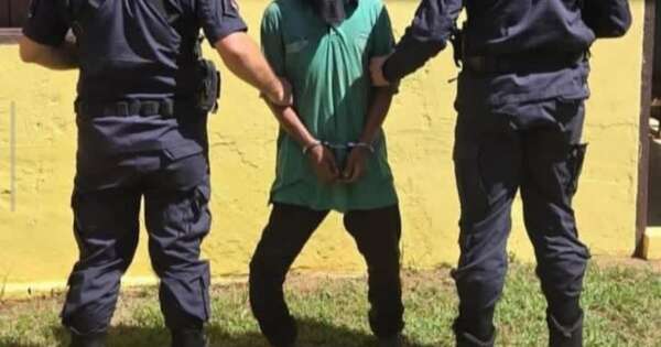 Diario HOY | Su figura lo delató: identifican a “Paréntesis” como ladrón de una moto