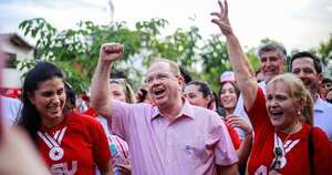 La Nación / Camilo Pérez lanza su campaña este jueves con acto masivo